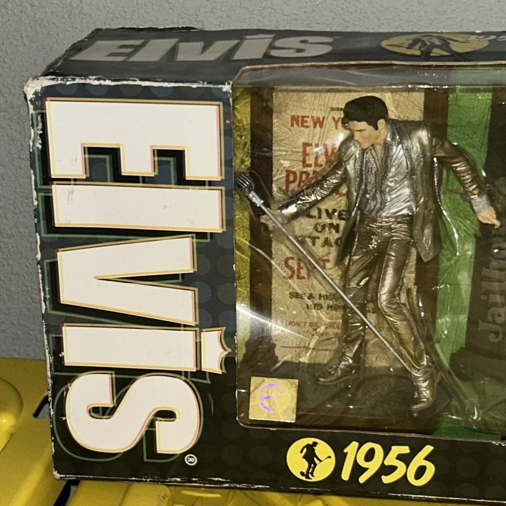 NEW Elvis Presley Deluxe Action Figures 3-Pack: 1956, 1957, 1961 -McFarlane Toys